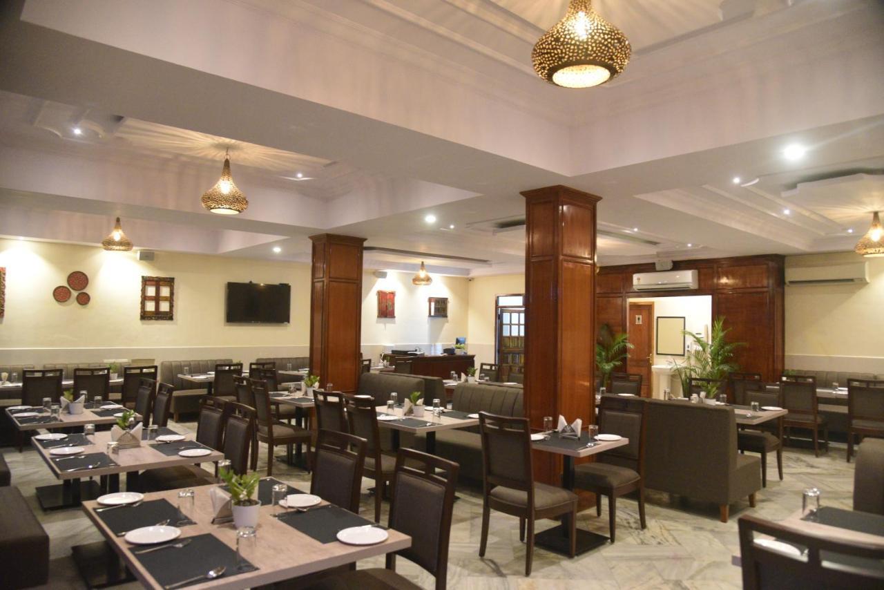 Hotel Vijaya Residency Anakāpalle Esterno foto
