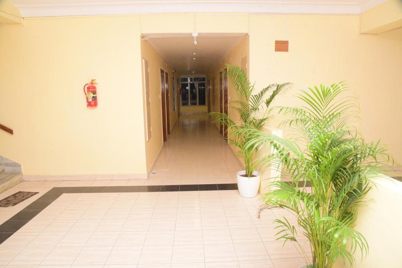 Hotel Vijaya Residency Anakāpalle Esterno foto